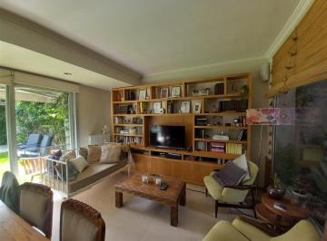 Casa · 150m² · 3 Ambientes · Casa en Alquiler Quilmes Centro