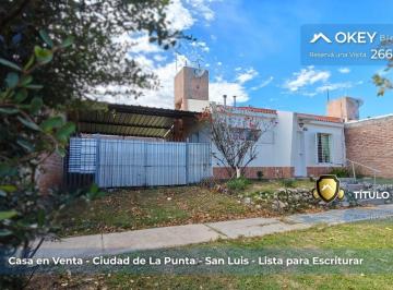 Casa de 3 ambientes, La Punta · Casa en Venta en La Punta, Oportunidad, 3 Ambientes