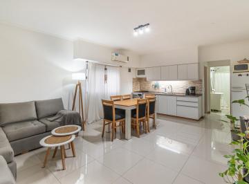 Departamento · 45m² · 2 Ambientes · Venta Departamento 2 Ambientes con Terraza - Primer Piso por Escalera