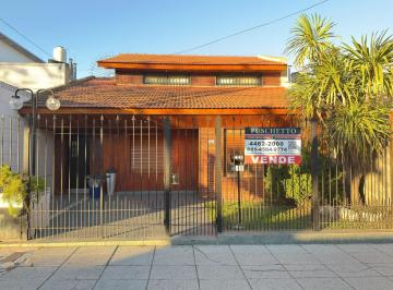 Casa · 150m² · 4 Ambientes · 1 Cochera · Casa en Venta de 4 Ambientes en Ciudad Madero