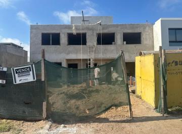 PH · 121m² · 3 Ambientes · 2 Cocheras · En Pozo. Dúplex 3 Dorm.. Posibilidad de Financiación