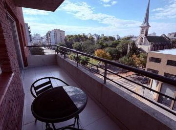 Departamento · 37m² · 2 Ambientes · Alquiler Depto 2 Amb con Balcón, Amueblado, Flores