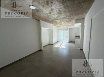 Departamento · 33m² · 1 Ambiente · 1 Cochera · Monoambiente Amplio de Categoría en Alquiler en Moreno