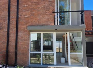 Casa · 145m² · 5 Ambientes · 2 Cocheras · Dúplex en Alquiler en Las Veras Seguridad 24hs