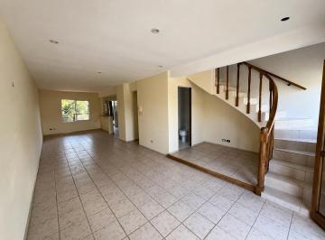 Departamento · 70m² · 3 Ambientes · Departamento en Alquiler - 2 Dorm. 2 Baños - City Bell