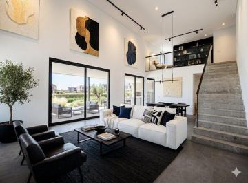 Casa · 282m² · Casa en Venta Barrio Amarras a Estrenar