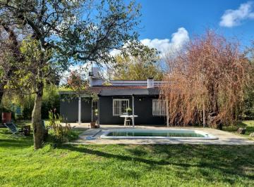 Casa · 82m² · 3 Ambientes · 1 Cochera · Casa en Venta Los Pinos 2 Dorm.. Gran Lote 2275 m². Apto Crédito. Oportunidad