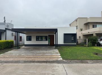 Casa de 6 ambientes, Tafí Viejo · Vendo Casa Pinar 2 - 3 Dorm. y 3 Baños
