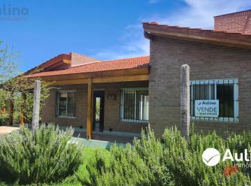 Casa · 90m² · 2 Dormitorios · 1 Cochera · Venta de Casa en Nuevo Merlo, San Luis.