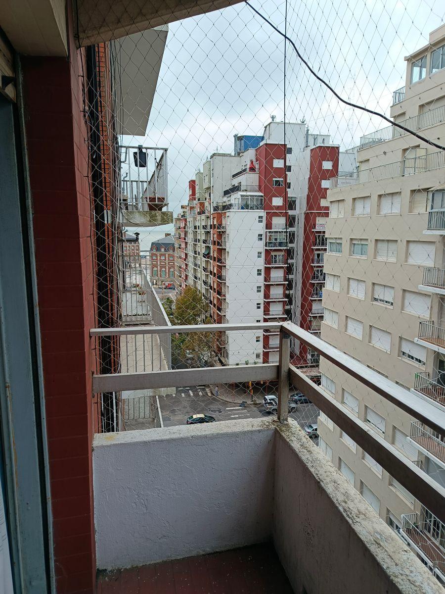 Departamento en venta 2 amb, 50m² en Plaza Colón con balcón y cochera