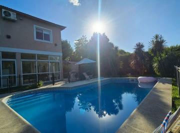 Casa · 200m² · 5 Ambientes · 5 Cocheras · Venta Casa 5 Amb San Patricio Francisco Alvarez
