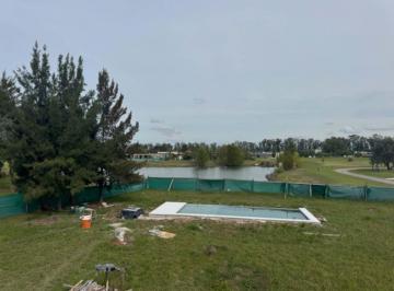 Casa · 170m² · 4 Ambientes · 3 Cocheras · Venta Casa Santa Ines Pisicina a La Laguna