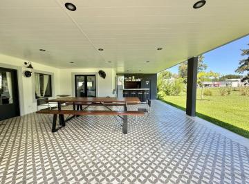 Casa · 194m² · 5 Ambientes · 2 Cocheras · Alquiler Casa 4 Dorm Retasada Haras del Sol, Pilar
