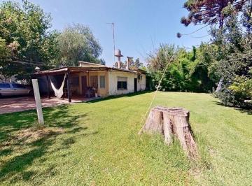 Casa · 55m² · 3 Ambientes · 1 Cochera · Venta Casa Tres Ambientes Gonzalez Catan