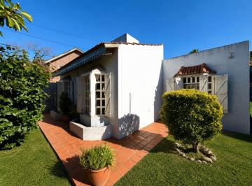 Casa · 75m² · 4 Ambientes · Casa en Venta en City Bell