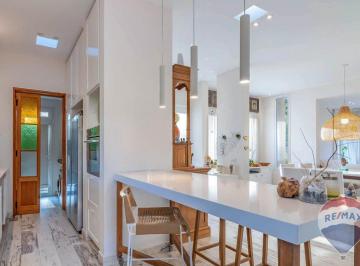 Casa · 267m² · 5 Ambientes · 2 Cocheras · Casa en Venta en Campos de Roca