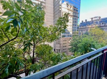 Departamento · 195m² · 6 Ambientes · 1 Cochera · Venta Dpto 6 Amb Balcon Coch Retiro a Refaccionar