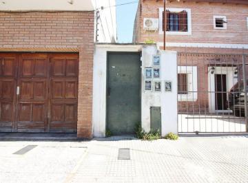 PH · 39m² · 4 Ambientes · 2 Phs 4 1/2 Ambientes Villa Maipú. Patio. 52 m².