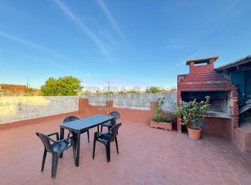 PH · 104m² · 6 Ambientes · Venta PH Parque Patricios con Terraza y Parrilla