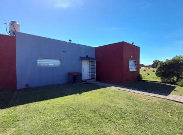 Casa · 107m² · 3 Ambientes · 1 Cochera · Venta Casa 3 Amb con Parque y Garage El Marquesado