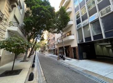 Departamento · 233m² · 4 Ambientes · Oficinas Refaccionadas en Sargento Cabral 800