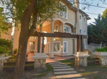 Departamento · 97m² · 3 Ambientes · 1 Cochera · Alquiler en Pinamar