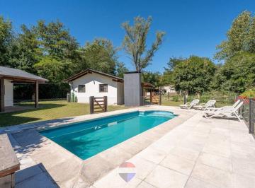 Casa · 106m² · 6 Ambientes · 1 Cochera · Venta de 2 Cabañas en Villa Ciudad Parque