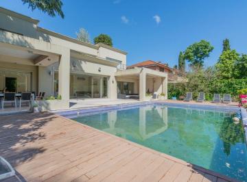 Casa · 633m² · 7 Ambientes · Venta Casa San Isidro - 7 Amb. - Pileta - Jardin - 633 m²