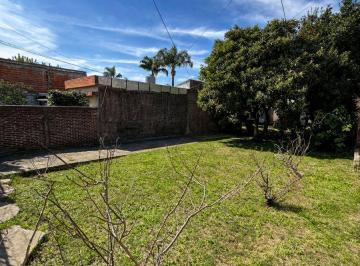 Casa · 120m² · 3 Ambientes · 3 Cocheras · Venta Casa a Reciclar V. Luzuriaga 500 m²