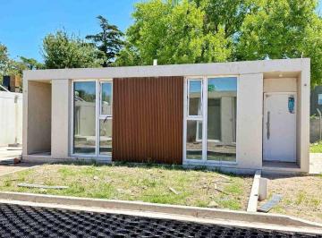 Casa · 44m² · 2 Ambientes · 1 Cochera · Casa en Venta Gonnet a Estrenar 1 Dormitorio