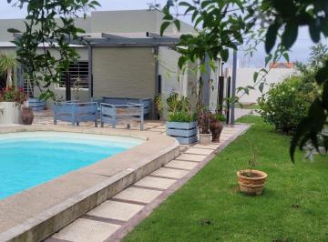 Casa · 249m² · 4 Ambientes · 10 Cocheras · Casa en Venta en Balneario Buenos Aires
