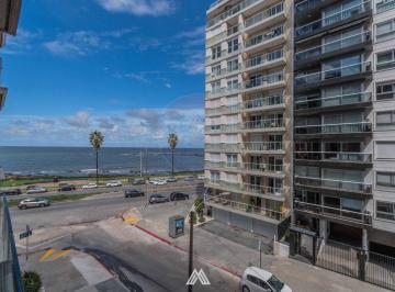 Departamento · 43m² · 1 Ambiente · 1 Cochera · Venta Monoambiente, Gge, C/rambla - Punta Carretas