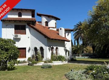 Casa · 185m² · 5 Ambientes · 3 Cocheras · Casa 5amb Lote Grande Aranjuez Country Oportunidad