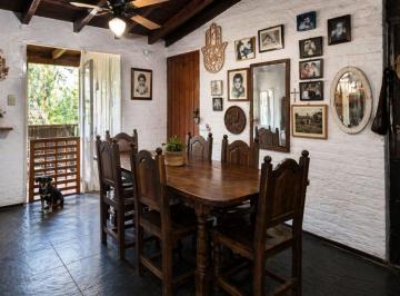Casa · 268m² · 8 Ambientes · Casa en San Fernando 205 m² – 3 Pisos