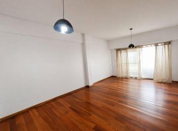 Departamento · 67m² · 3 Ambientes · 2 Cocheras · Depto 3 Amb con 2 Cochera en Avellaneda Centro