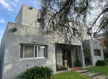 Casa · 212m² · 6 Ambientes · 2 Cocheras · Casa en Venta San Isidro Labrador Al Lago Central