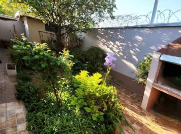 Casa · 144m² · 6 Ambientes · 1 Cochera · Casa en Venta Barrio Trapiche Godoy Cruz