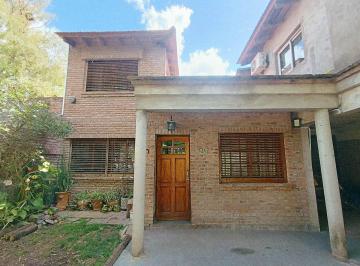 Casa · 138m² · 7 Ambientes · Casa 3 Dorm. en Venta La Plata