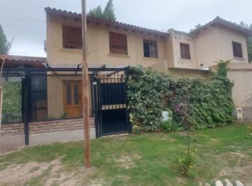 Casa · 170m² · 4 Ambientes · 2 Cocheras · Casa en Venta Lujan de Cuyo
