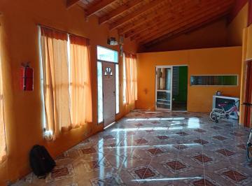 Casa de 4 ambientes, Magdalena · Casa con Local en Venta en Magdalena