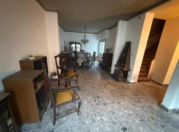 Casa · 138m² · 4 Ambientes · Casa en Flores