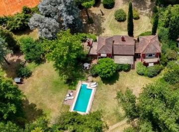 Casa de 6 ambientes, Moreno · Alquiler Casa con Vista Al Golf