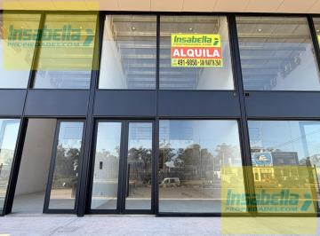 Local comercial · 145m² · 2 Ambientes · Locales en La Av con Mayor Crecimiento! Excelente Accesibilidad