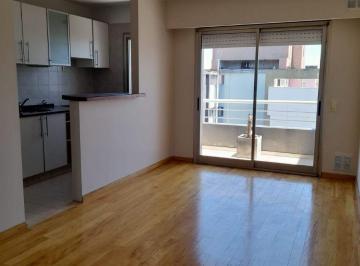 Departamento de 2 ambientes, Rosario · Semipiso de 1 Dormitorio con Doble Balcón - Cochera - Piso 14 – Zona Río, Rosario