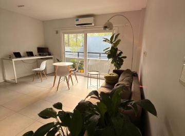 Departamento de 2 ambientes, Caballito · Hermoso 2 Ambientes C/ Balcón y Patio en Venta - Caballito