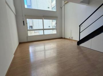 Living desde entrada · Loft con Cochera en Recoleta
