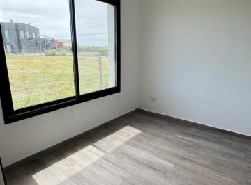 Casa · 630m² · 4 Ambientes · 4 Cocheras · Casa a La Venta en San Sebastian