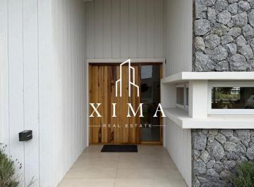 Casa · 186m² · 5 Ambientes · Casa en Venta en Costa Esmeralda