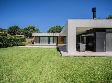 Casa · 290m² · 5 Ambientes · 2 Cocheras · Casa en Venta. Haras San Pablo. Gral. Rodriguez