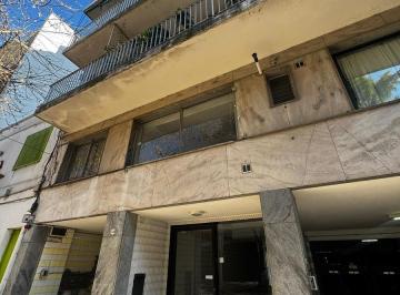 Departamento · 30m² · Monoambiente con Balcón, Muy Luminoso, en Coghlan
